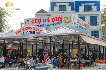 Chợ Đá Quý Lục Yên Tâm Điểm Buôn Bán Đá Quý Của Việt Nam Chợ Đá Quý Lục Yên Tâm Điểm Buôn Bán Đá Quý Của Việt Nam