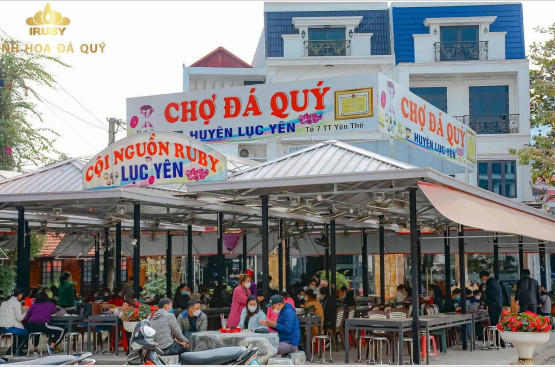 Chợ Đá Quý Lục Yên Tâm Điểm Buôn Bán Đá Quý Của Việt Nam Chợ Đá Quý Lục Yên Tâm Điểm Buôn Bán Đá Quý Của Việt Nam