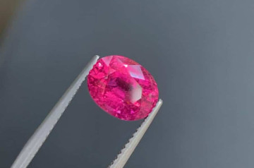 Đá Rubellite là gì? Viên đá quý hiếm hơn cả Ruby Đá Rubellite là gì? Viên đá quý hiếm hơn cả Ruby