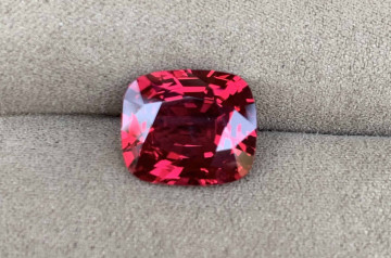 Bảng giá đá Spinel tự nhiên mới nhất 2025 Bảng giá đá Spinel tự nhiên mới nhất 2025