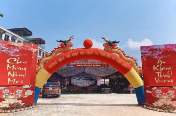 Khai xuân chợ đá quý Lục Yên 2023 Khai xuân chợ đá quý Lục Yên 2023