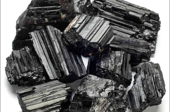 Đá Tourmaline Đen là gì, ý nghĩa, tác dụng ra sao? Đá Tourmaline Đen là gì, ý nghĩa, tác dụng ra sao?