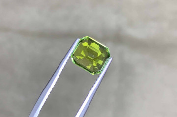 Đá Tourmaline xanh lá là gì, đặc tính, nguồn gốc và cách dùng? Đá Tourmaline xanh lá là gì, đặc tính, nguồn gốc và cách dùng?