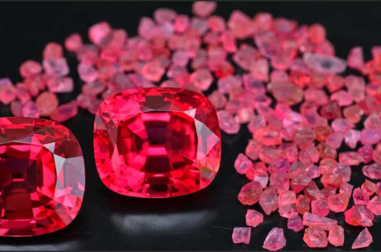 Đá Spinel là gì thông tin chi tiết, nguồn gốc, công dụng và ứng dụng trong cuộc sống Đá Spinel là gì thông tin chi tiết, nguồn gốc, công dụng và ứng dụng trong cuộc sống