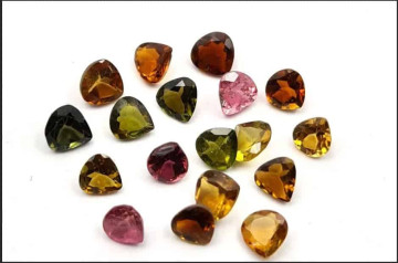 Đá Tourmaline là gì thông tin chi tiết, nguồn gốc, công dụng và ứng dụng trong cuộc sống Đá Tourmaline là gì thông tin chi tiết, nguồn gốc, công dụng và ứng dụng trong cuộc sống