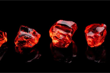 Đá Garnet giá bao nhiêu, hợp mệnh gì dùng sao cho hợp