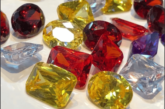 Đá Zircon có bao nhiêu màu trong tự nhiên? giá bán đá Zircon là bao nhiêu? Đá Zircon có bao nhiêu màu trong tự nhiên? giá bán đá Zircon là bao nhiêu?