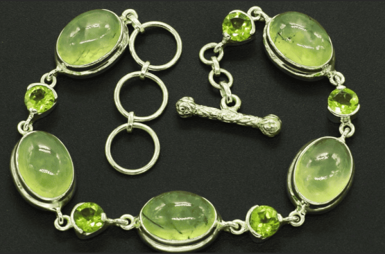 Lịch sử đá Peridot, sự hình thành khu vực khai thác và viên đá tháng sinh trong bản đồ sao Lịch sử đá Peridot, sự hình thành khu vực khai thác và viên đá tháng sinh trong bản đồ sao