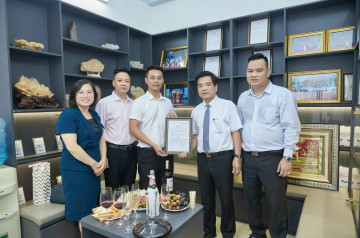Khai Trương Viện Mỹ nghệ kim hoàn Đá quý Việt Nam và lễ nhận chức Phó Viện Trưởng của CEO IRUBY Khai Trương Viện Mỹ nghệ kim hoàn Đá quý Việt Nam và lễ nhận chức Phó Viện Trưởng của CEO IRUBY