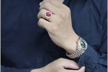 Đá Ruby huyết bồ câu là gì? Khái niệm, ứng dụng và ý nghĩa trong cuộc sống Đá Ruby huyết bồ câu là gì? Khái niệm, ứng dụng và ý nghĩa trong cuộc sống