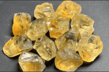 Đá Thạch anh vàng là gì? thông tin chi tiết, nguồn gốc và ứng dụng trong cuộc sống Đá Thạch anh vàng là gì? thông tin chi tiết, nguồn gốc và ứng dụng trong cuộc sống