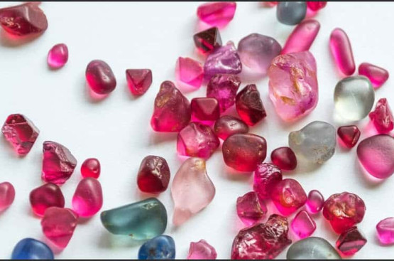 Thu mua đá Ruby, Spinel, Sapphire tự nhiên chất lượng cao giá tốt Thu mua đá Ruby, Spinel, Sapphire tự nhiên chất lượng cao giá tốt
