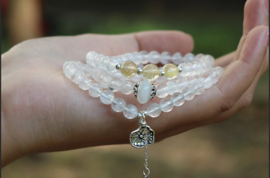 Đá phong thủy mệnh Thủy hợp màu gì? Vòng tay đá phong thủy mệnh thủy cho nữ Đá phong thủy mệnh Thủy hợp màu gì? Vòng tay đá phong thủy mệnh thủy cho nữ