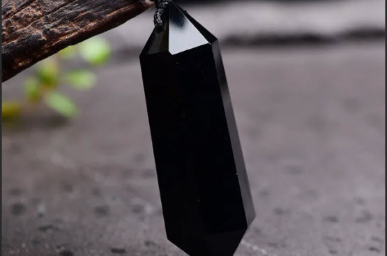 Trụ Thạch Anh đen là gì, cách sử dụng và thông tin chi tiết  Trụ Thạch Anh đen là gì, cách sử dụng và thông tin chi tiết