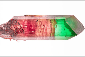 Mặt Dây Chuyền Ruby Luxury – Kỷ Vật Từ Anh Cường Tặng Con Gái Mặt Dây Chuyền Ruby Luxury – Kỷ Vật Từ Anh Cường Tặng Con Gái