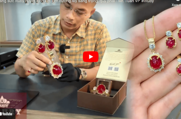 Bộ Trang Sức Ruby Huyết Kính Kết Kim Cương 4 Ly: Biểu Tượng Của Sang Trọng, Tinh tế Bộ Trang Sức Ruby Huyết Kính Kết Kim Cương 4 Ly: Biểu Tượng Của Sang Trọng, Tinh tế