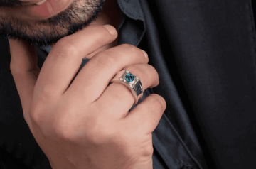 Chinh phục đỉnh cao phong cách với nhẫn đá Aquamarine nam biểu tượng của sự đẳng cấp Chinh phục đỉnh cao phong cách với nhẫn đá Aquamarine nam biểu tượng của sự đẳng cấp