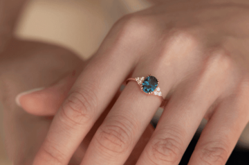 Top những mẫu nhẫn Topaz nữ đẹp 2025 tạo nên phong cách riêng biệt cho các bóng hồng Top những mẫu nhẫn Topaz nữ đẹp 2025 tạo nên phong cách riêng biệt cho các bóng hồng
