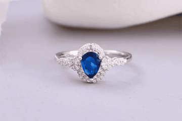 Mẫu nhẫn nam Peridot đẹp 2025: Lan tỏa năng lượng cân bằng và an nhiên Mẫu nhẫn nam Peridot đẹp 2025: Lan tỏa năng lượng cân bằng và an nhiên