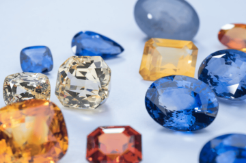 Đá Sapphire màu nào đắt nhất? Khám phá vẻ đẹp phía sau những gam màu rực rỡ Đá Sapphire màu nào đắt nhất? Khám phá vẻ đẹp phía sau những gam màu rực rỡ
