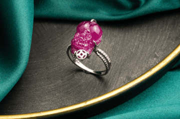 Tỳ Hưu Ruby: Vật phẩm chiêu tài mang phú quý và bình an cho người yêu phong thủy Tỳ Hưu Ruby: Vật phẩm chiêu tài mang phú quý và bình an cho người yêu phong thủy