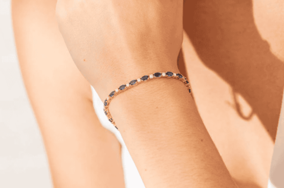 Vòng tay Sapphire kết tinh vẻ đẹp phong thủy tuyệt phẩm cho người tinh tế Vòng tay Sapphire kết tinh vẻ đẹp phong thủy tuyệt phẩm cho người tinh tế
