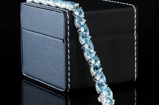 Top 5 mẫu vòng tay đá Topaz đẹp và ý nghĩa nhất năm 2026 Top 5 mẫu vòng tay đá Topaz đẹp và ý nghĩa nhất năm 2026