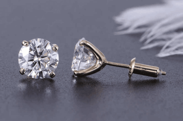 Top mẫu bông tai Moissanite thiết kế sang trọng được nhiêu quý cô yêu thích Top mẫu bông tai Moissanite thiết kế sang trọng được nhiêu quý cô yêu thích