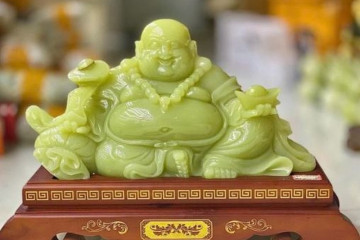 Tượng Phật đá thạch anh – Ý nghĩa phong thủy, cách chọn và đặt để mang lại bình an – tài lộc Tượng Phật đá thạch anh – Ý nghĩa phong thủy, cách chọn và đặt để mang lại bình an – tài lộc