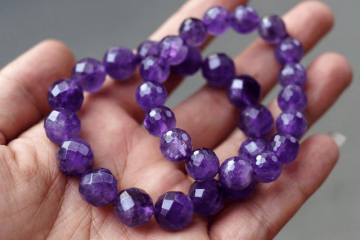 Cửa hàng bán đá thạch anh tại HN & TPHCM – Kinh nghiệm chọn mua uy tín 2025 Cửa hàng bán đá thạch anh tại HN & TPHCM – Kinh nghiệm chọn mua uy tín 2025