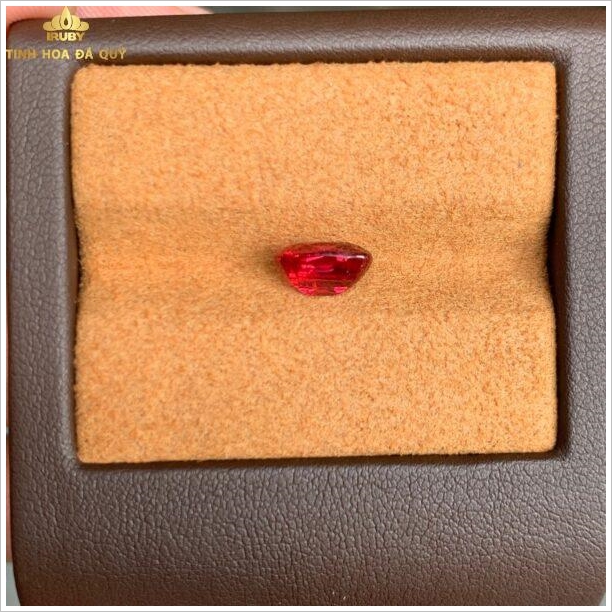 Đá spinel đỏ Lục Yên màu đẹp rực rỡ 2,5ct hình ảnh 2