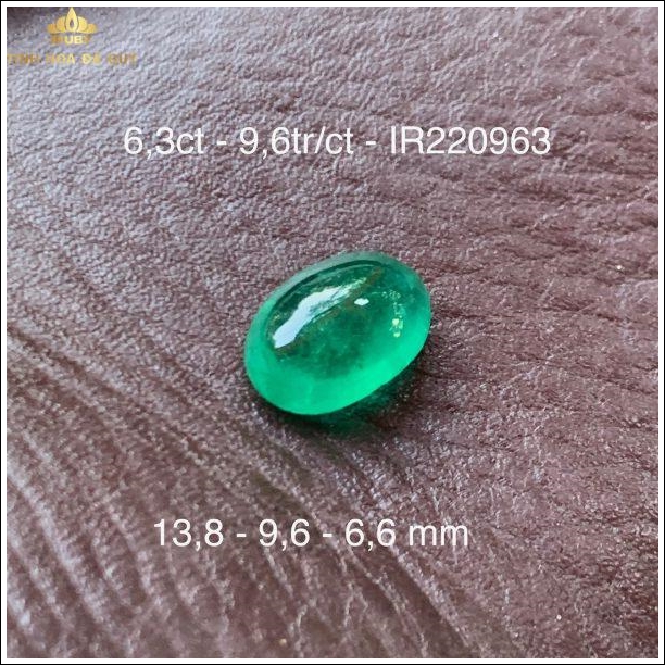 Đá Emerald Cabachon chất lượng cao 6,3ct hình ảnh 3