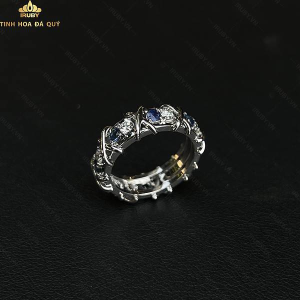 Nhẫn nữ Sapphire kết Kim Cương mẫu Tiffany 2,5ct – IRSP 221025