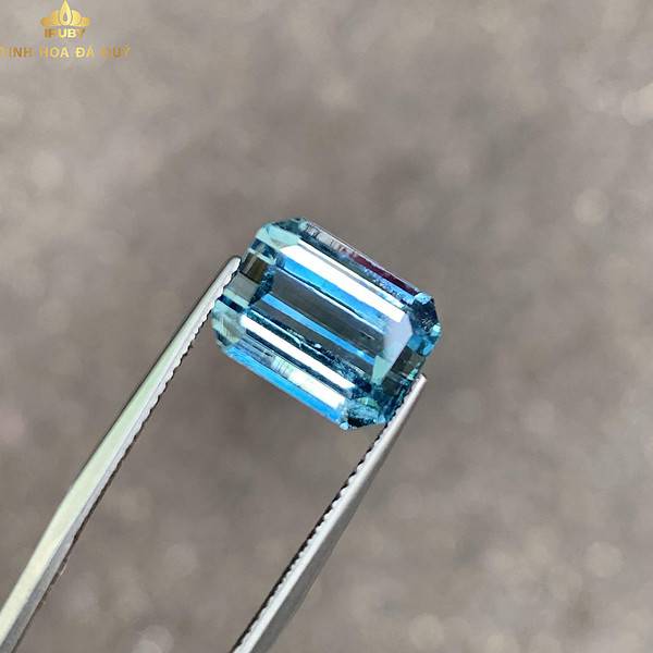 Đá Aquamarine xanh lam tự nhiên 6,3ct tương sinh với mệnh Mộc