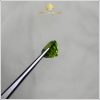 Đá Peridot 3.73 ct lành sạch hình 3