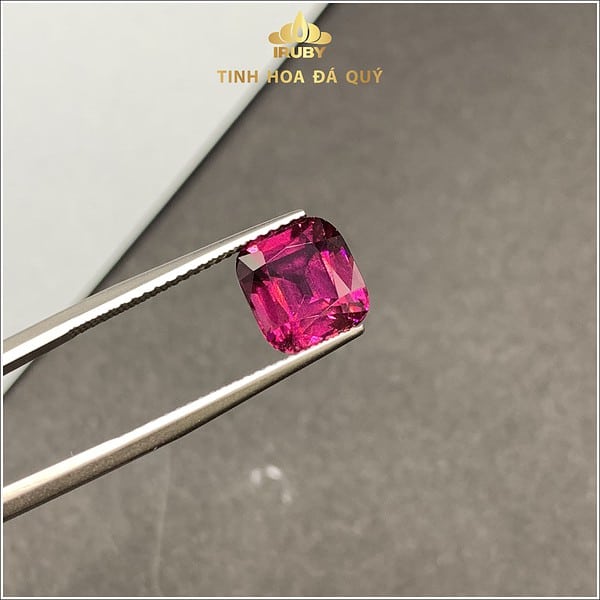 Thông tin chi tiết viên Rhodolite garnet 3.66ct - IRGN233366 hình ảnh 3