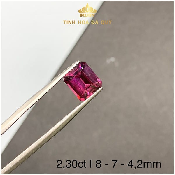 Viên Rhodolite Garnet lành sạch 2.30ct - IRGN23320