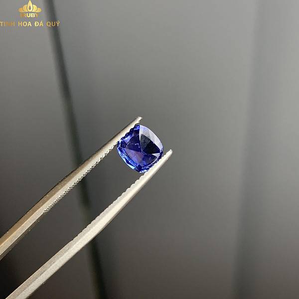 Viên Sapphire xanh lam siêu net 1,1 ct -3