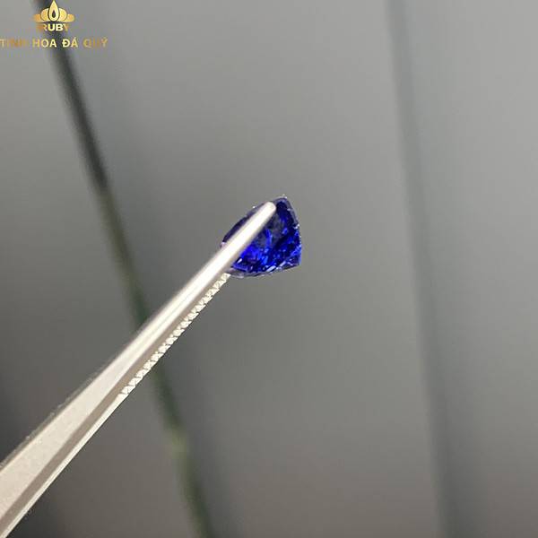 Sapphie xanh lam hoàn gia 2.26ct hình 3