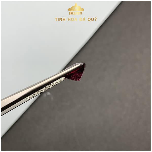 Viên rhodolite garnet đẹp rực rỡ 2.43ct - IRGN233243 hình ảnh 4