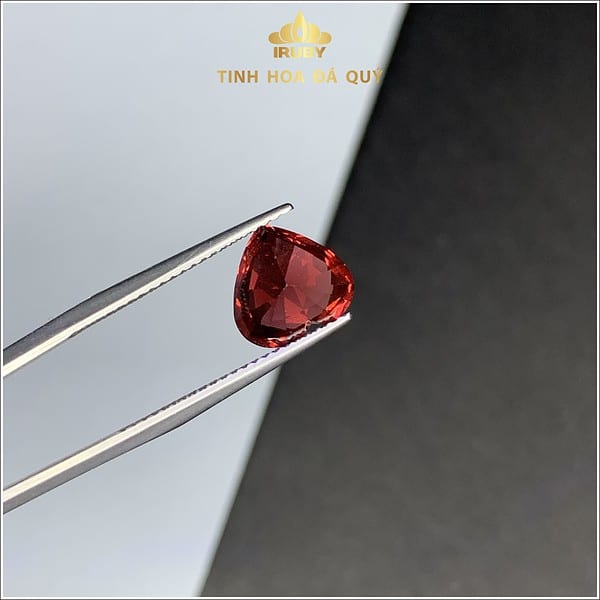 Đá Garnet màu đỏ sáng 2,97ct - IRGN233297 hình ảnh 2