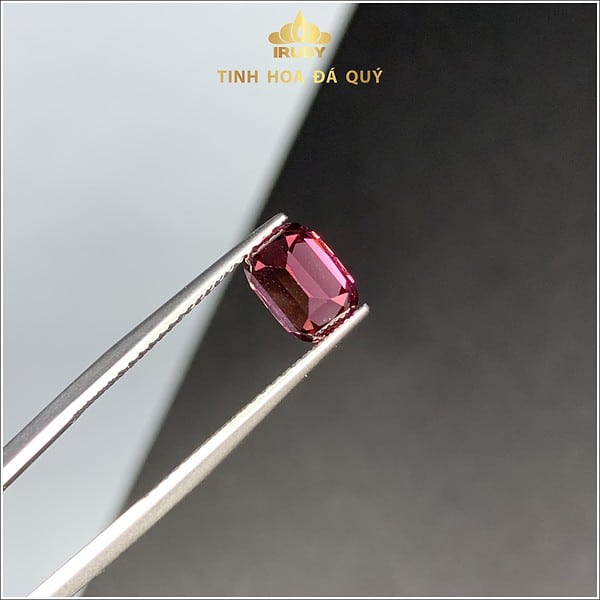 Đá Garnet màu đỏ thuần 1,63ct - IRGN233163 hình ảnh 1