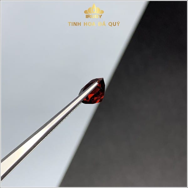 Đá Granet màu đỏ đẹp tự nhiên 100% 2,77ct - IRGN233277 hình ảnh 2