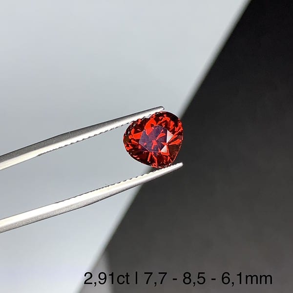 Đá Granet màu đỏ hình trái tim 2,91ct - IRGN233291 hình ảnh 4