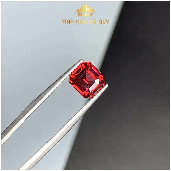 Đá Granet màu đỏ huyền bí 2,15ct - IRGN233215 hình ảnh 4