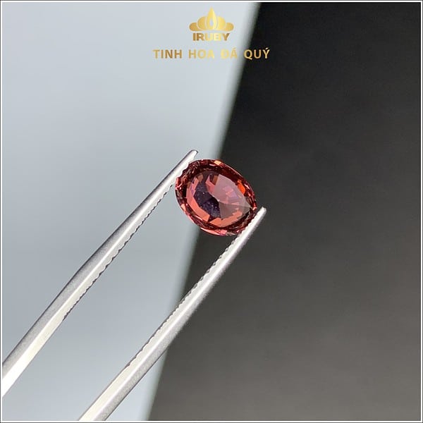 Đá Granet màu đỏ thuần 1,39ct – IRGN233139 hình ảnh