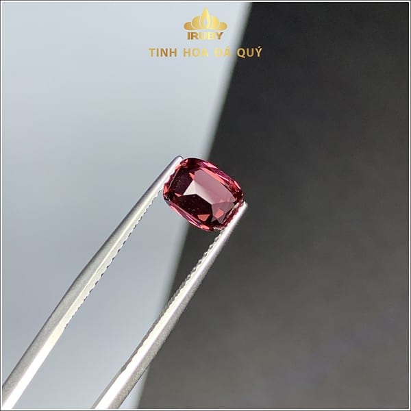 Đá Granet màu đỏ thuần 1,44ct – IRGN233144 hình ảnh