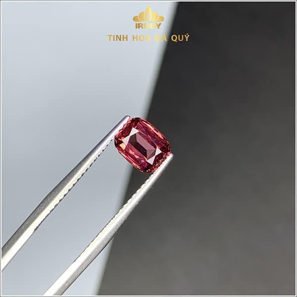 Đá Granet màu đỏ thuần 1,44ct – IRGN233144 hình ảnh 2