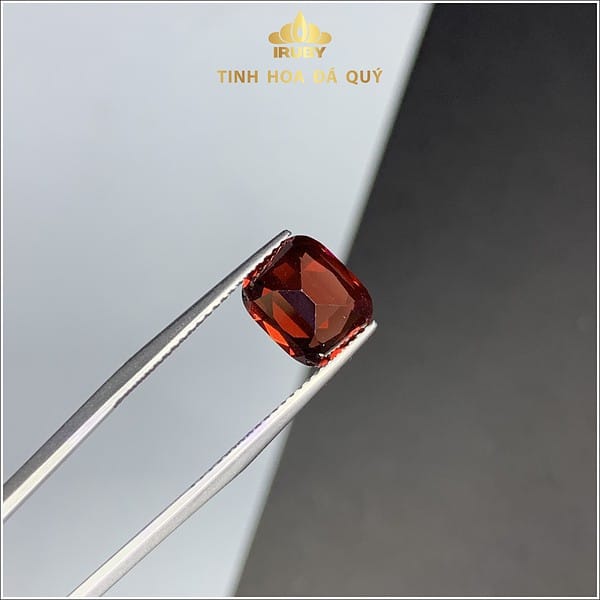 Đá Granet màu đỏ thuần đẹp 3,52ct – IRGN233352 hình ảnh