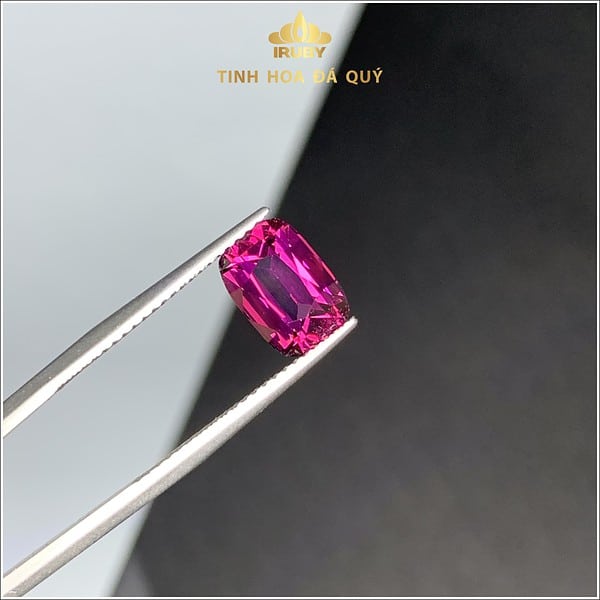 Đá Granet màu đỏ tím 2,69ct - IRGN233269 hình ảnh 2